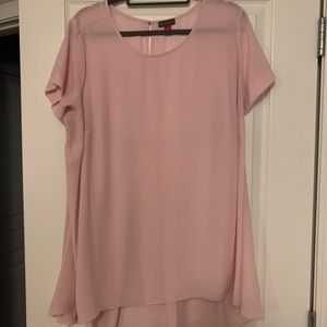 VINCE CAMUTO High/Low Blouse